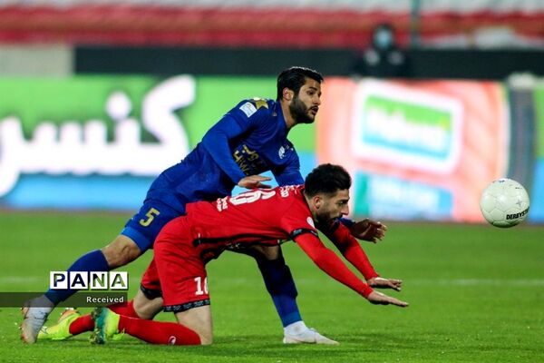 دیدار تیم‌های استقلال و پرسپولیس