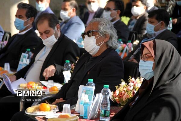 آیین افتتاحیه نخستین جشنواره معلمان هنرمند کشور در شیراز