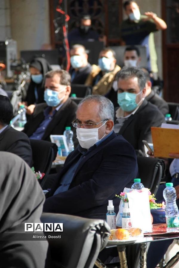 آیین افتتاحیه نخستین جشنواره معلمان هنرمند کشور در شیراز