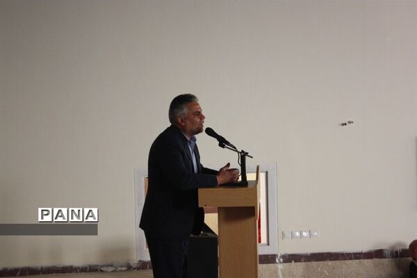 نشست اعضای کانون یاریگران زندگی ابرکوه