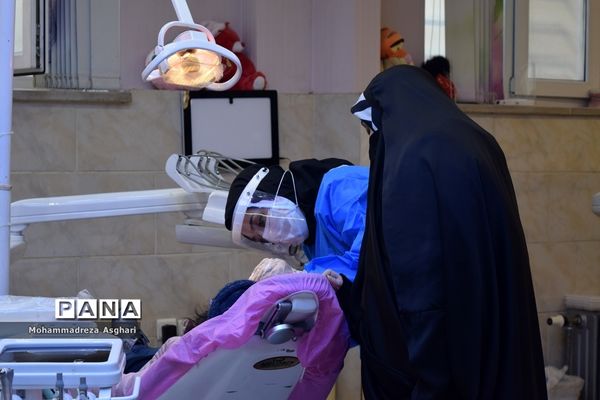 روزهای کرونایی و پایگاه سلامت دهان و دندان دانش‌آموزی منطقه 14