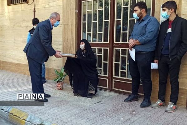 دیدارمسئولان آموزش و پرورش ناحیه یک ری با خانواده‌های معظم شهدای دفاع مقدس