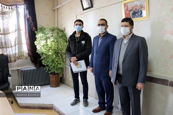 تجلیل از همکاران برتردرحوزه پرورشی شهرقدس