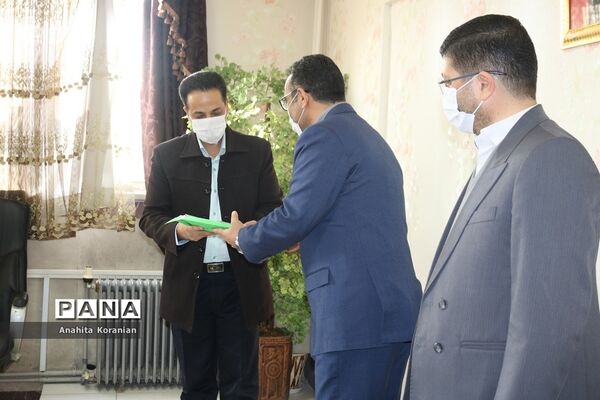 تجلیل از همکاران برتردرحوزه پرورشی شهرقدس