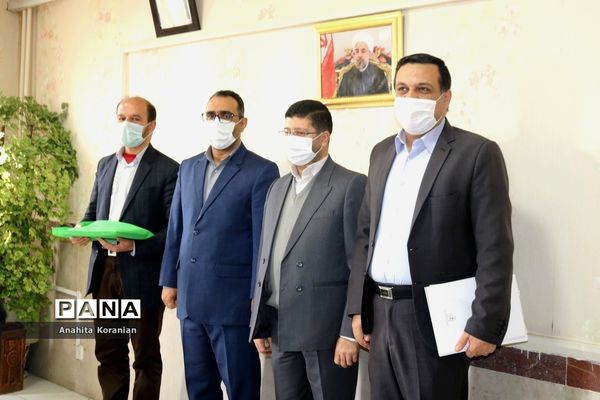 تجلیل از همکاران برتردرحوزه پرورشی شهرقدس