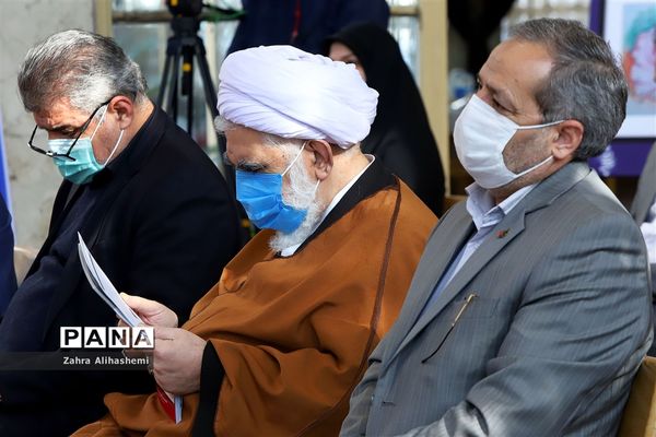 اختتامیه و تجلیل از برگزیدگان کشوری مهتاب در نور