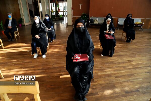 اختتامیه و تجلیل از برگزیدگان کشوری مهتاب در نور