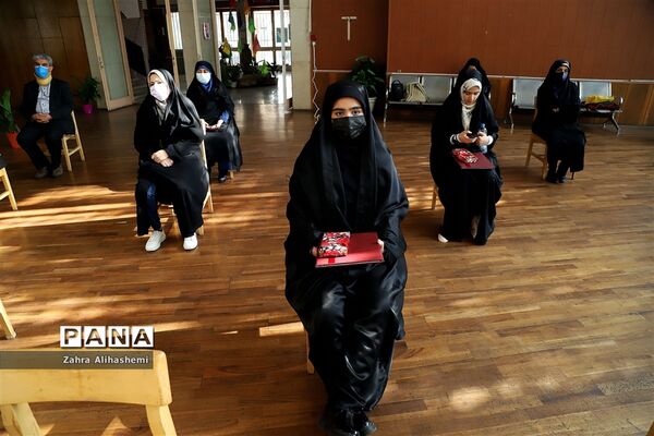 اختتامیه و تجلیل از برگزیدگان کشوری مهتاب در نور