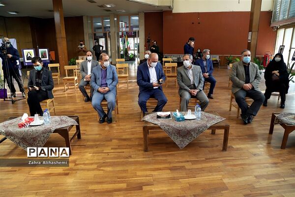 اختتامیه و تجلیل از برگزیدگان کشوری مهتاب در نور