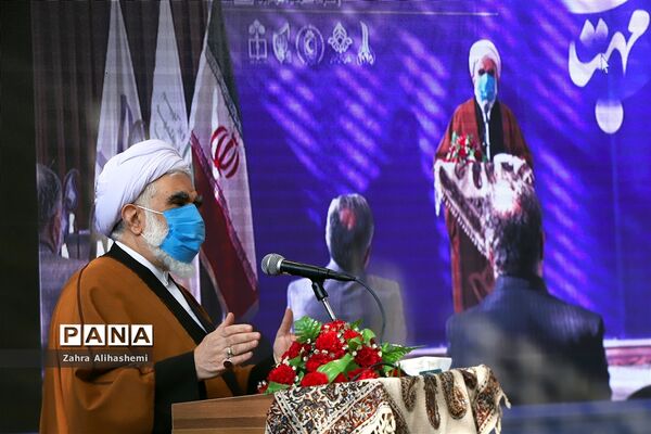 اختتامیه و تجلیل از برگزیدگان کشوری مهتاب در نور