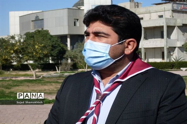 پاکسازی ساحل رودخانه کارون در شهراهواز توسط پیشتازان ناحیه یک اهواز