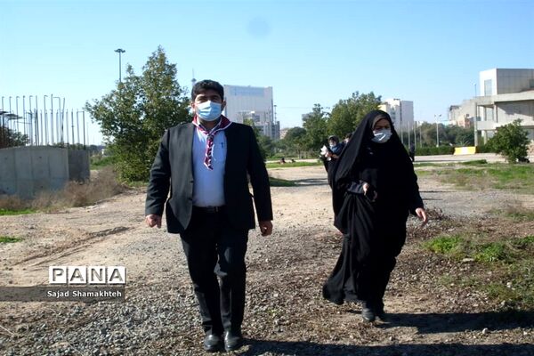 پاکسازی ساحل رودخانه کارون در شهراهواز توسط پیشتازان ناحیه یک اهواز