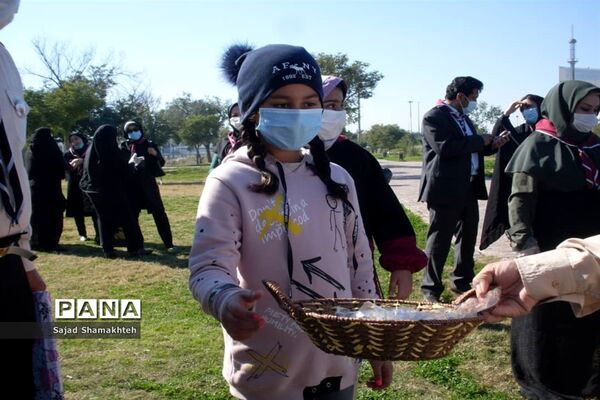 پاکسازی ساحل رودخانه کارون در شهراهواز توسط پیشتازان ناحیه یک اهواز