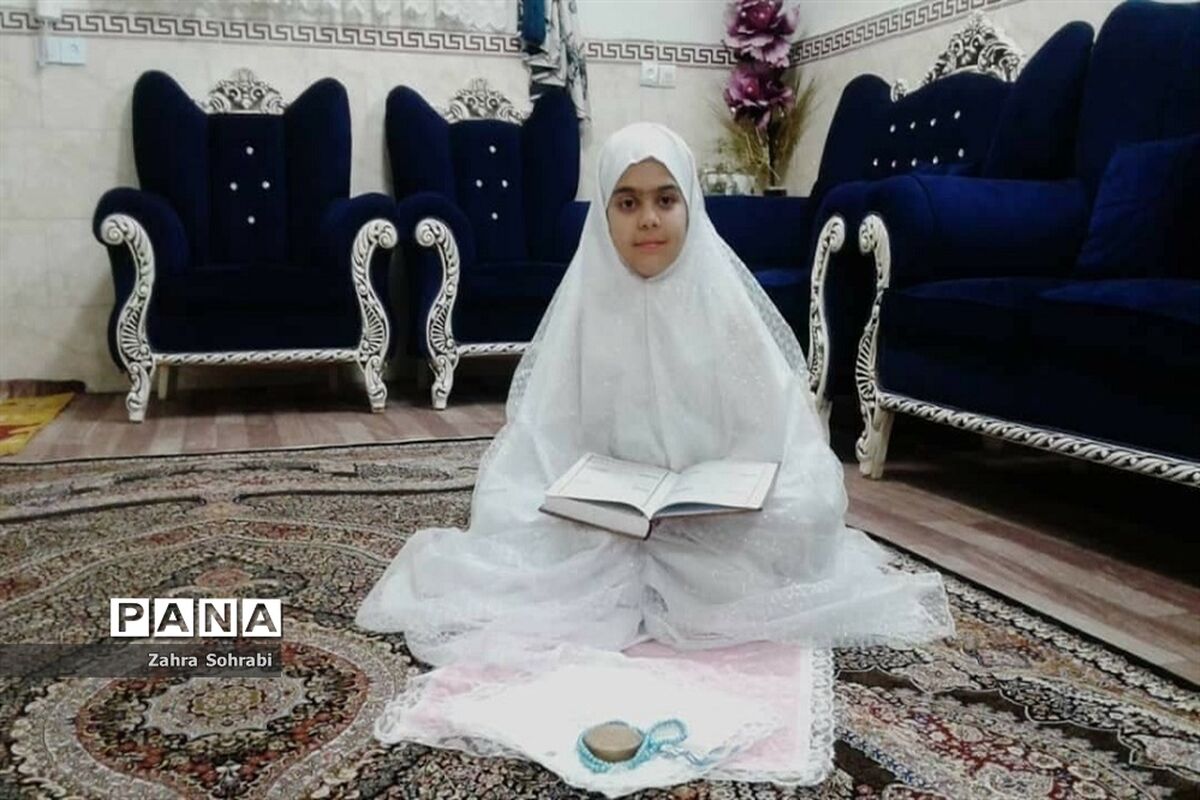 برگزاری مراسم جشن عبادت پایه سوم ابتدایی دخترانه در منطقه 16 تهران
