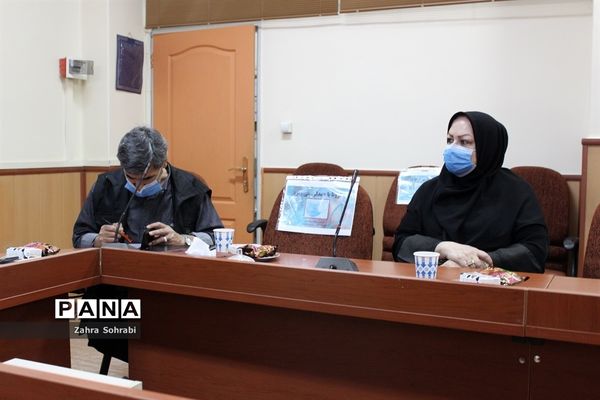 نشست خبری مدیر آموزش و پرورش شهرستان اسلامشهر با اصحاب رسانه  و خبرنگاران