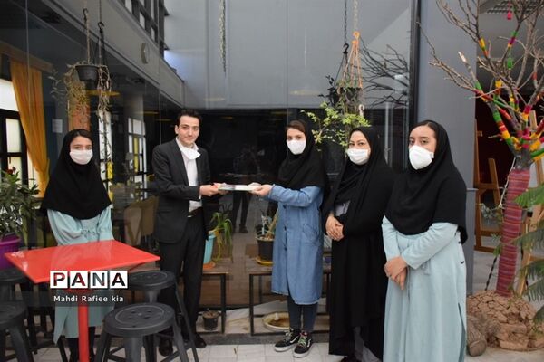 تبریک دانش آموزان خبرنگار خبرگزاری پانا، به مناسبت روز خبرنگار  به خبرنگاران  آذربایجان شرقی