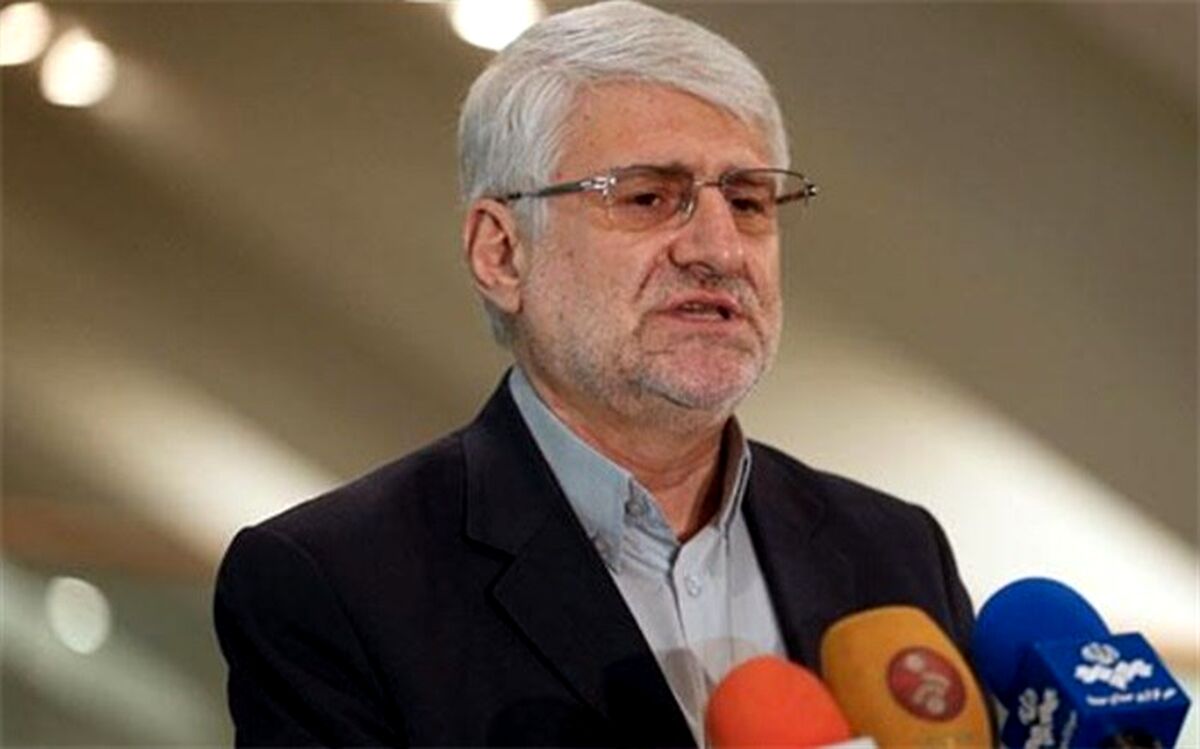 فرهنگی: دولت باید وزیر پیشنهادی صمت را معرفی یا از رهبر انقلاب حکم حکومتی بگیرد