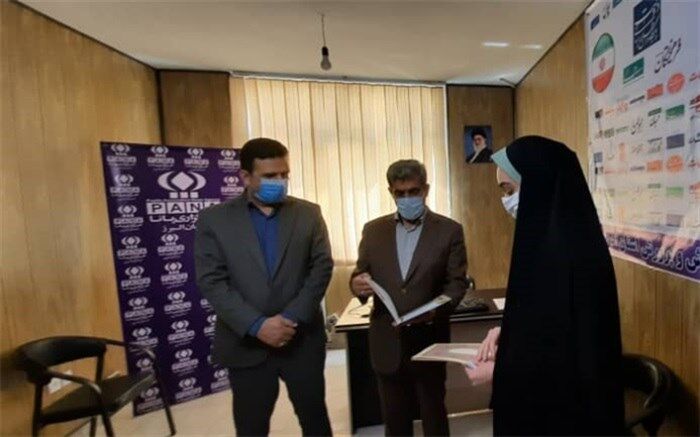 آگاه کردن مردم جلوه ای از کار خبرنگاری است