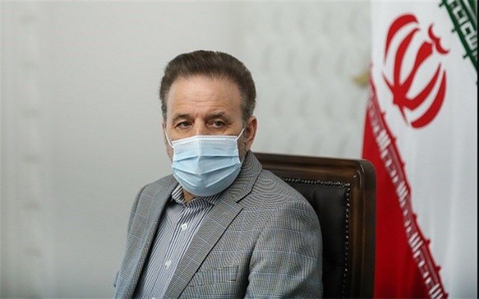 توضیحات واعظی درباره طرح دولت برای پیش‌فروش نفت در بورس
