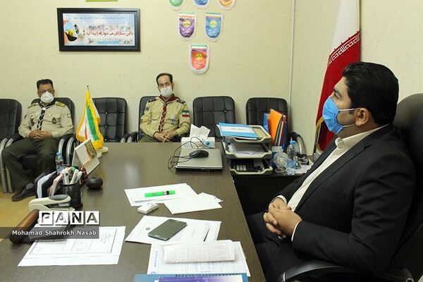 نشست هم‌اندیشی مدیرسازمان دانش‌آموزی خوزستان با مربیان پیشکسوت تشکیلاتی