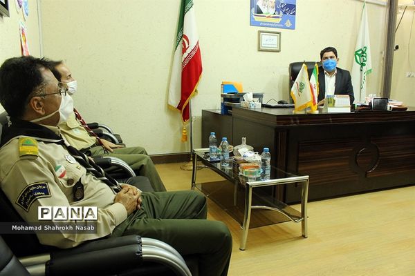 نشست هم‌اندیشی مدیرسازمان دانش‌آموزی خوزستان با مربیان پیشکسوت تشکیلاتی