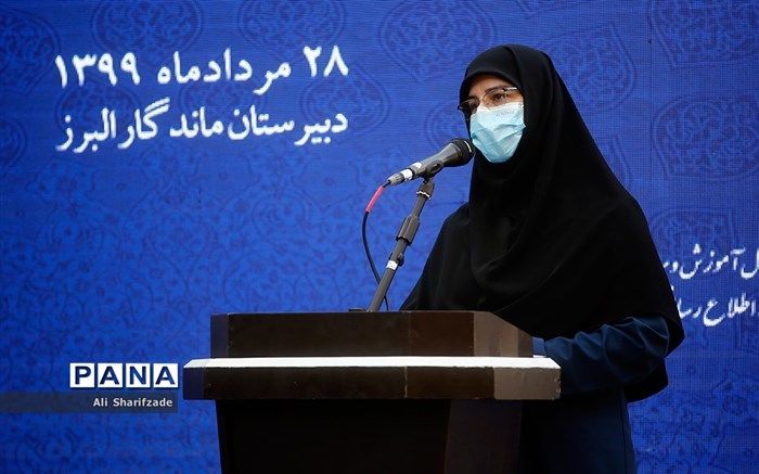 حکیم‌زاده: ۳۷ هزار دقیقه برنامه آموزشی از تلویزیون پخش شده است