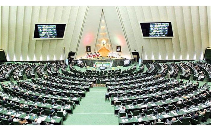 مجلس به دنبال تحول در صنعت و بازار خودرو