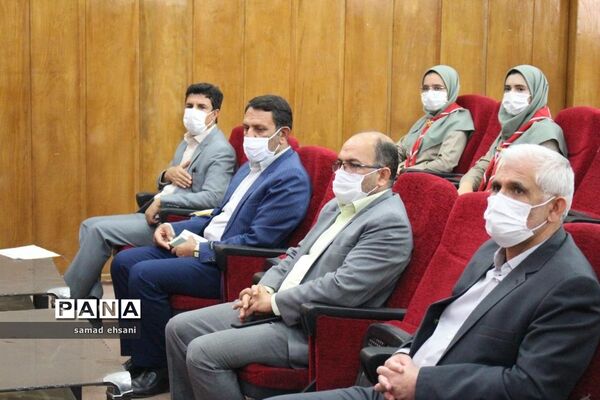 تجلیل از دانش‌آموزان پیشتاز فعال کهگیلویه و بویراحمد در عرصه فضای مجازی و شبکه شاد