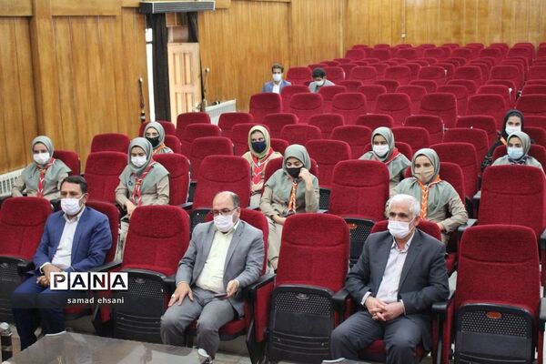 تجلیل از دانش‌آموزان پیشتاز فعال کهگیلویه و بویراحمد در عرصه فضای مجازی و شبکه شاد