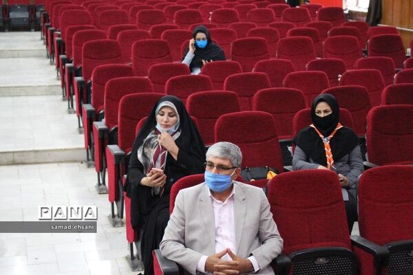تجلیل از دانش‌آموزان پیشتاز فعال کهگیلویه و بویراحمد در عرصه فضای مجازی و شبکه شاد