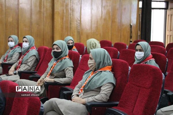 تجلیل از دانش‌آموزان پیشتاز فعال کهگیلویه و بویراحمد در عرصه فضای مجازی و شبکه شاد