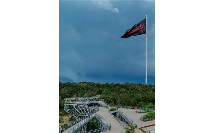 بزرگترین پرچم کشور سیاهپوش می شود