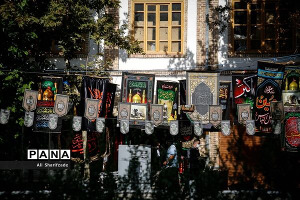 سیاهه فروشی ماه محرم در بازار تهران