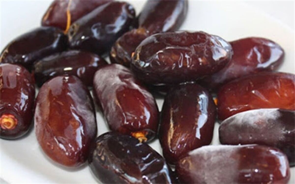 برای پیشگیری از ابتلا به بیماری کرونا رطب و خرما را قبل از مصرف بشویید