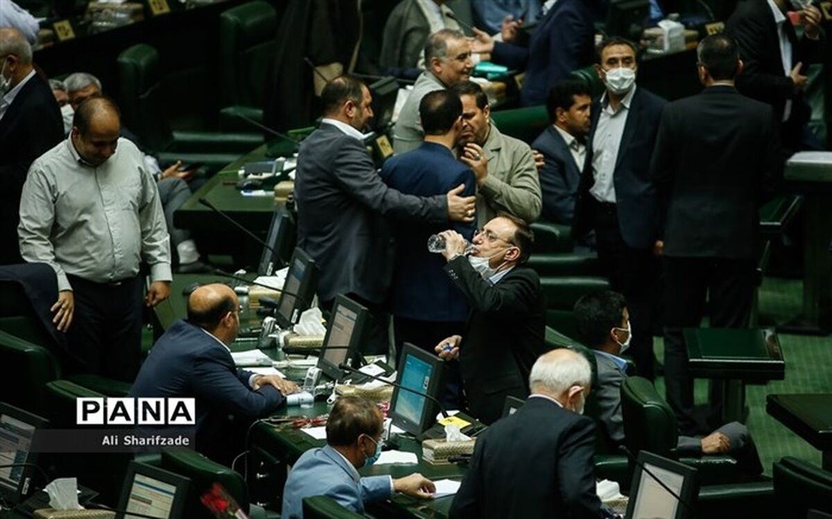 نمایندگان شرایط معافیت مالیاتی شرکت‌های بورسی را تعیین کردند