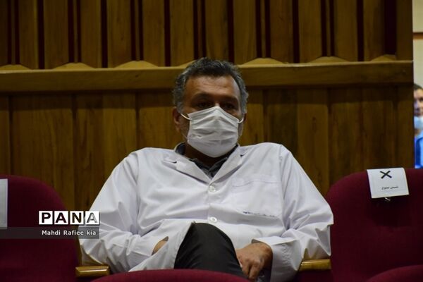 برگزارى مراسم روز پزشک جهت قدردانى از پزشکان فعال بخش‌هاى کرونایى آذربایجان شرقى