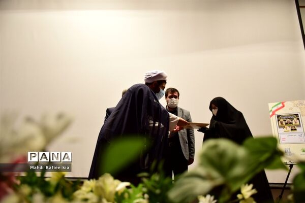 برگزارى مراسم روز پزشک جهت قدردانى از پزشکان فعال بخش‌هاى کرونایى آذربایجان شرقى