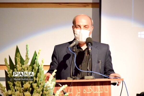 برگزارى مراسم روز پزشک جهت قدردانى از پزشکان فعال بخش‌هاى کرونایى آذربایجان شرقى