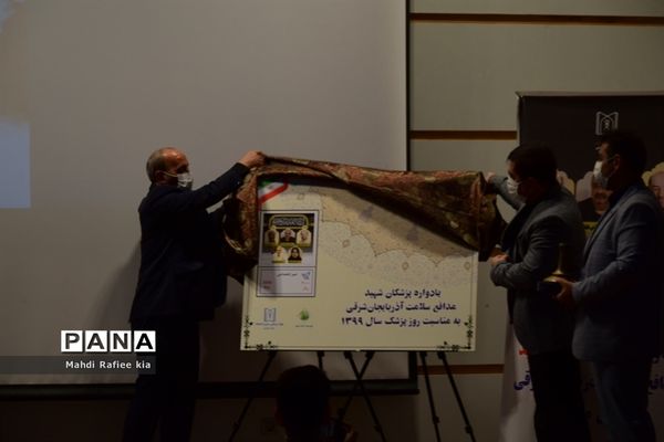 برگزارى مراسم روز پزشک جهت قدردانى از پزشکان فعال بخش‌هاى کرونایى آذربایجان شرقى