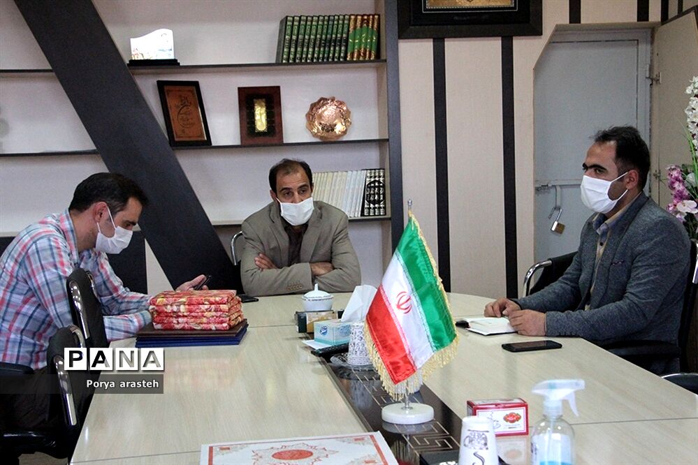 تجلیل از خبرنگاران توسط فرماندار شهرستان خوسف