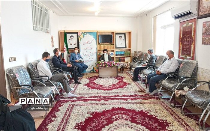 جلسه کمیته همکاری حوزه و آموزش و پرورش شهرستان بن