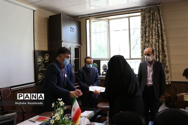 مراسم تجلیل فعالان سازمان دانش آموزی قوچان