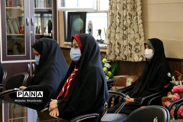 مراسم تجلیل فعالان سازمان دانش آموزی قوچان