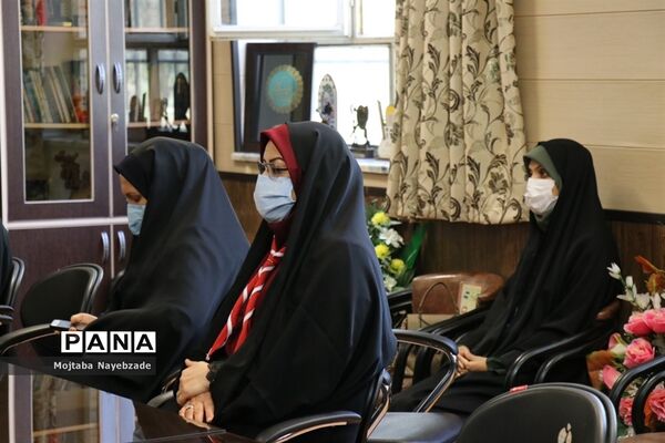 مراسم تجلیل فعالان سازمان دانش آموزی قوچان