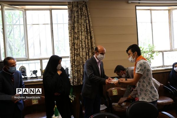 مراسم تجلیل فعالان سازمان دانش آموزی قوچان