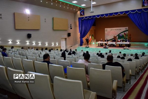 برگزارى نشست خبرى و مطبوعاتى رئیس سازمان جهاد کشاورزى آذربایجان شرقى با اصحاب رسانه به مناسبت هفته دولت