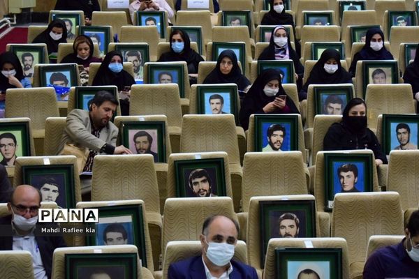 برگزارى نشست خبرى و مطبوعاتى رئیس سازمان جهاد کشاورزى آذربایجان شرقى با اصحاب رسانه به مناسبت هفته دولت