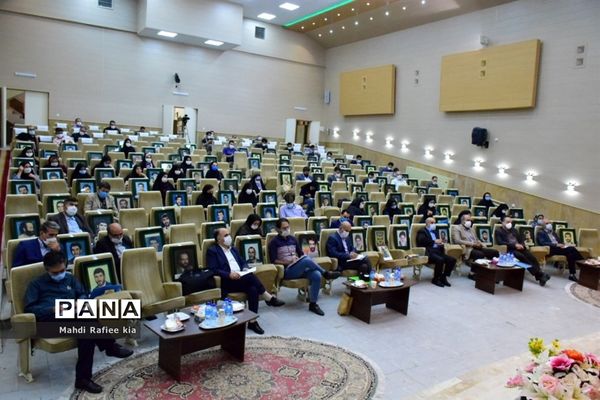 برگزارى نشست خبرى و مطبوعاتى رئیس سازمان جهاد کشاورزى آذربایجان شرقى با اصحاب رسانه به مناسبت هفته دولت