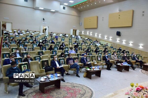 برگزارى نشست خبرى و مطبوعاتى رئیس سازمان جهاد کشاورزى آذربایجان شرقى با اصحاب رسانه به مناسبت هفته دولت