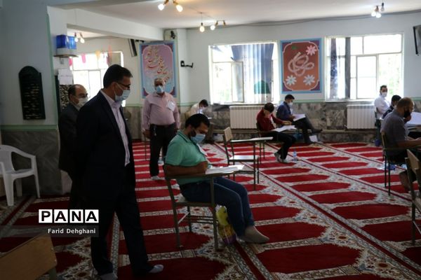 بازدید مدیرکل آموزش و پرورش خراسان رضوی از روند برگزاری کنکور ۹۹ در مشهد